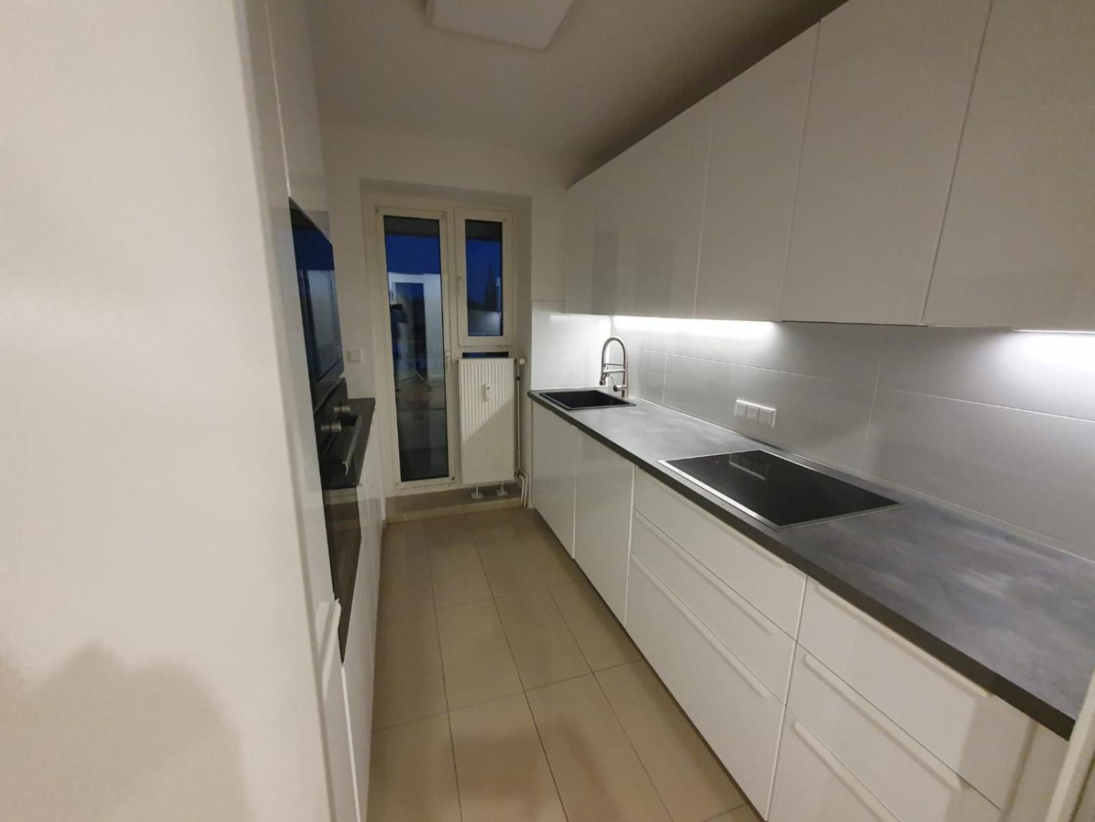 Moebeliertes Wohnen Auf Zeit Am Yachthafen Apartment Бремерхавен Екстериор снимка