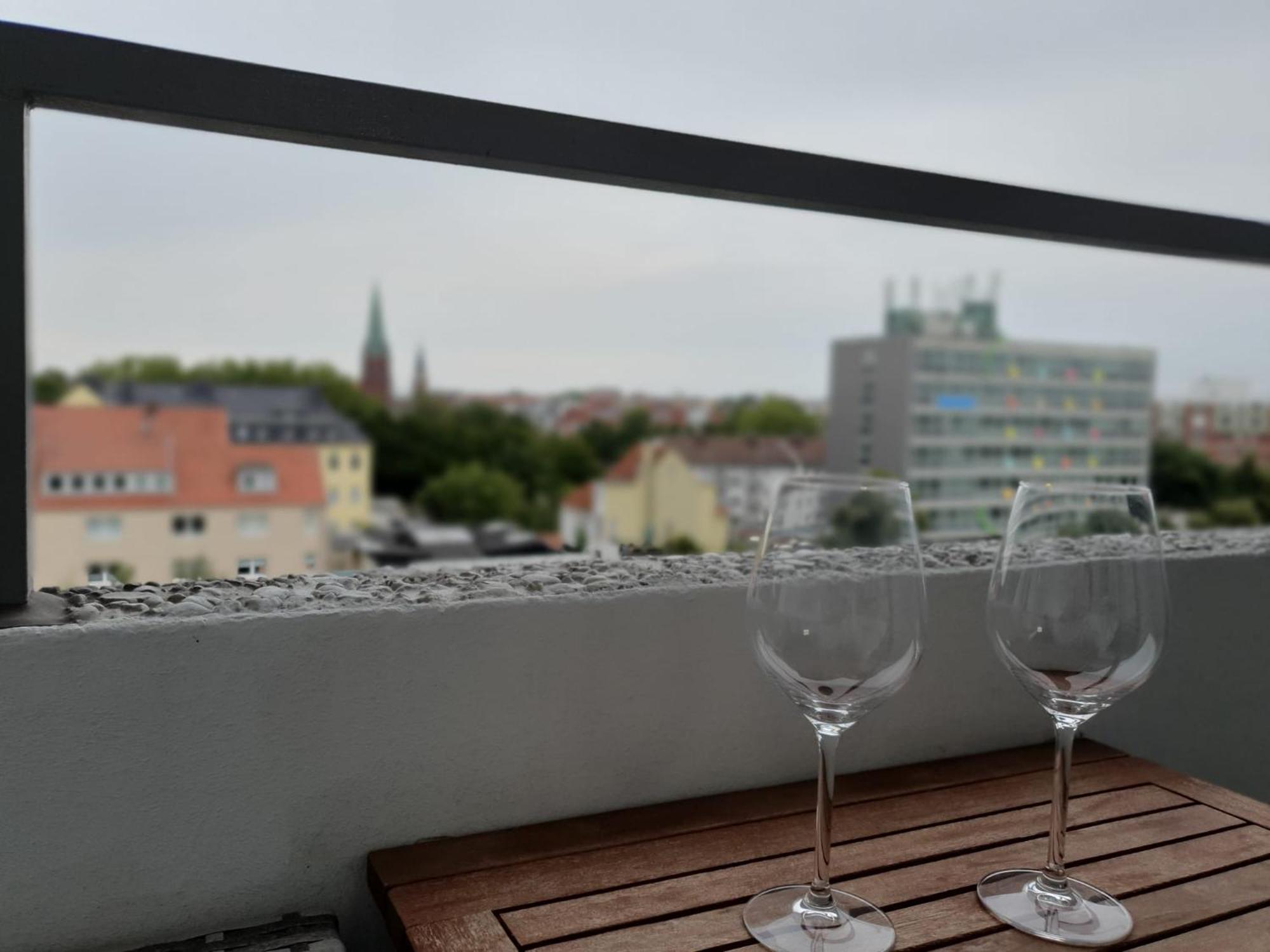 Moebeliertes Wohnen Auf Zeit Am Yachthafen Apartment Бремерхавен Екстериор снимка