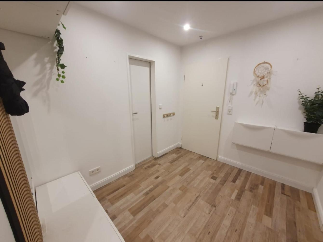 Moebeliertes Wohnen Auf Zeit Am Yachthafen Apartment Бремерхавен Екстериор снимка